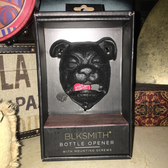 BLKSMITH Metal Black Bulldog Bottle Opener Cast Iron New York. - Picture 4 of 4